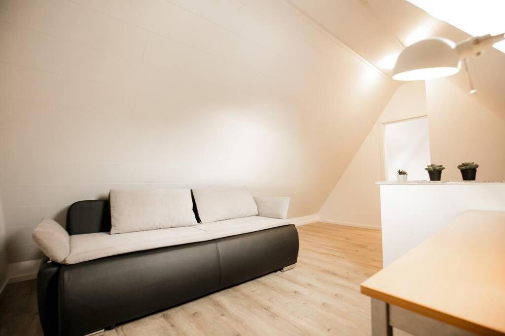 Bonquartier - House - Garden - Forest - Top Road Connection سيغبورغ المظهر الخارجي الصورة